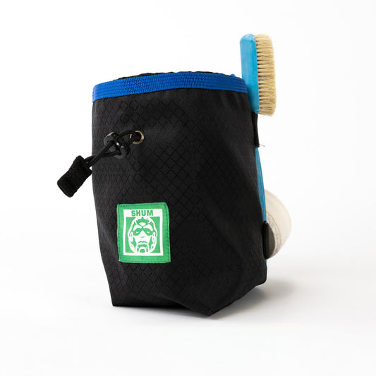 SHUM LIGHT chalk bag black/blue